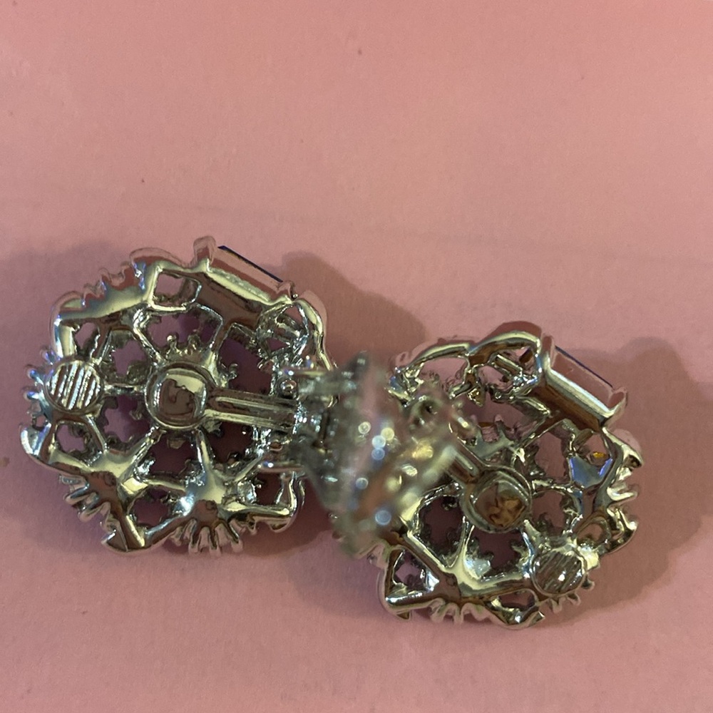 Vintage Lisner Rhinestone Earrings - Picture 7 of 8